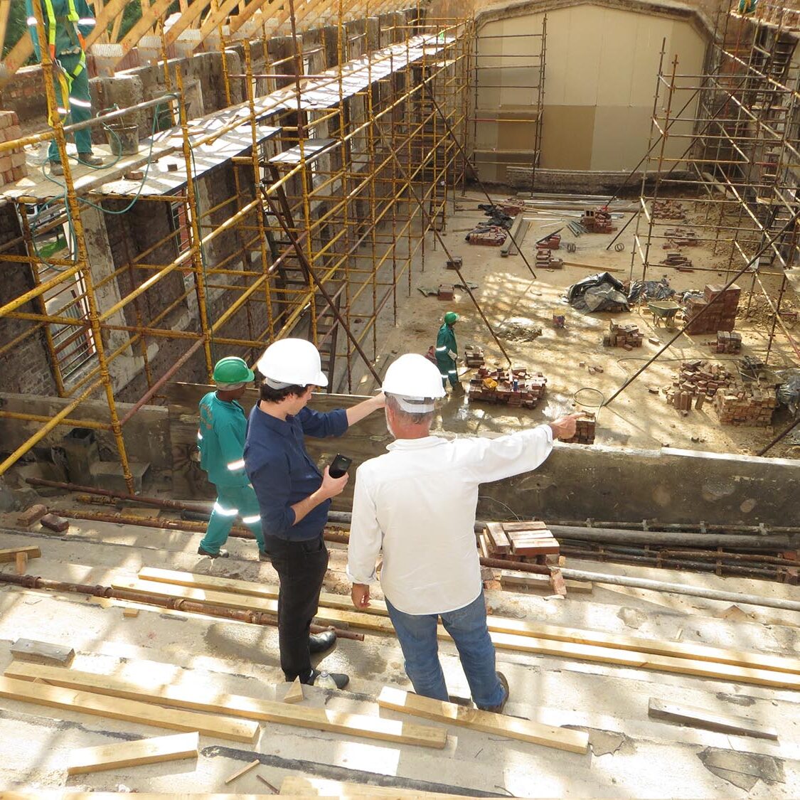 mark-potterton-sNVkn3507Oo-unsplash construction